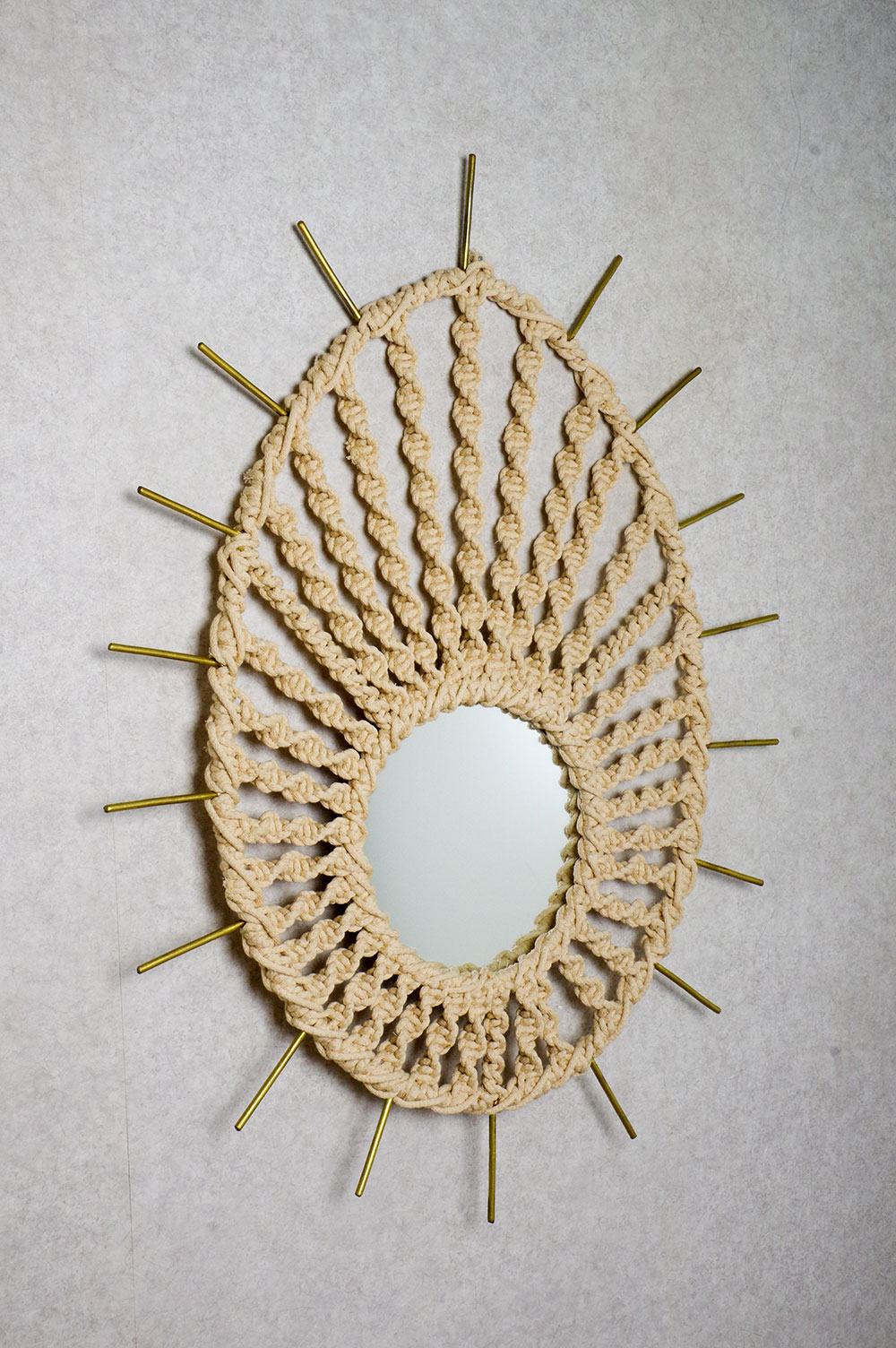 Eye-Macrame-Mirror---meticulously-handcrafted