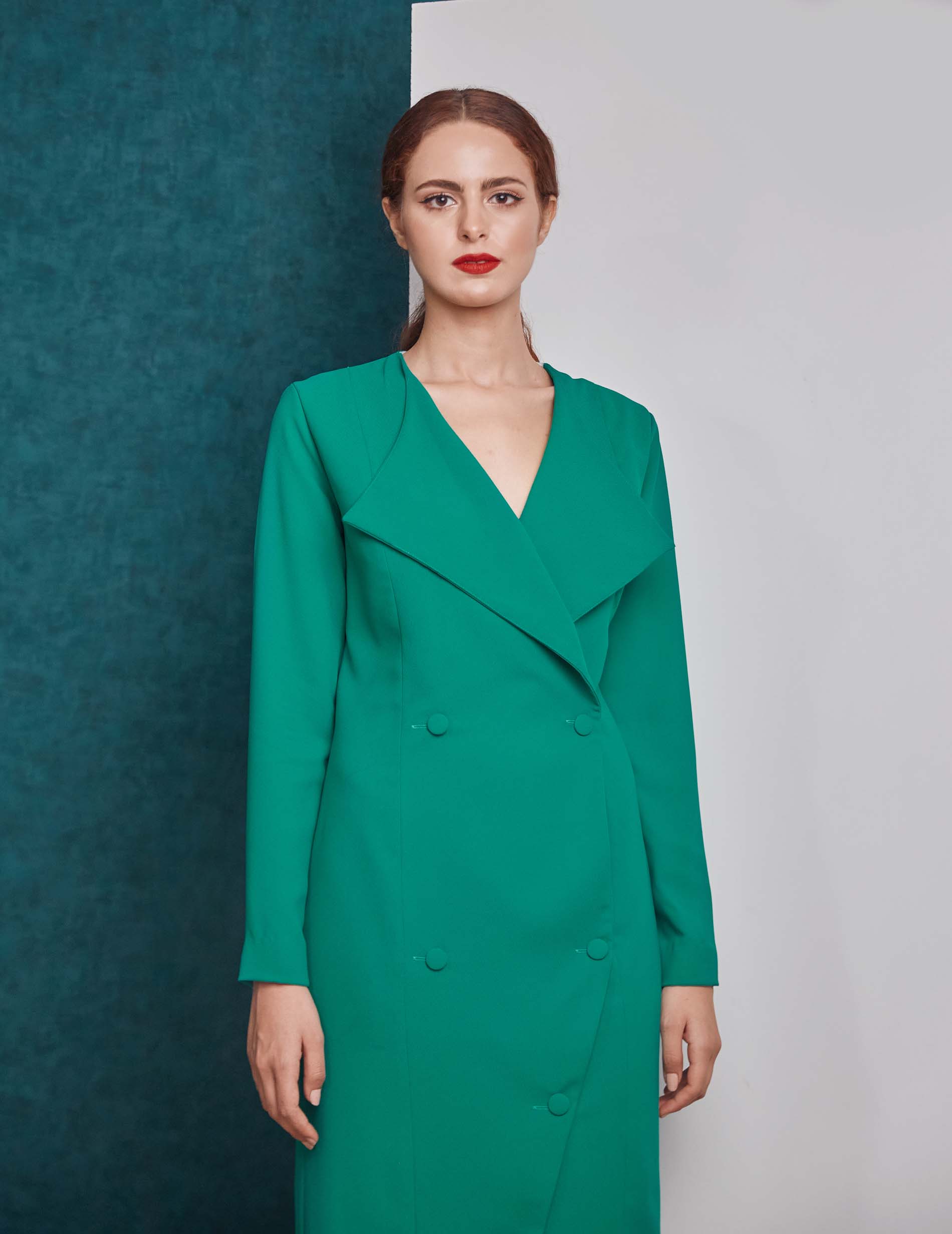 Green oversized lapels dress