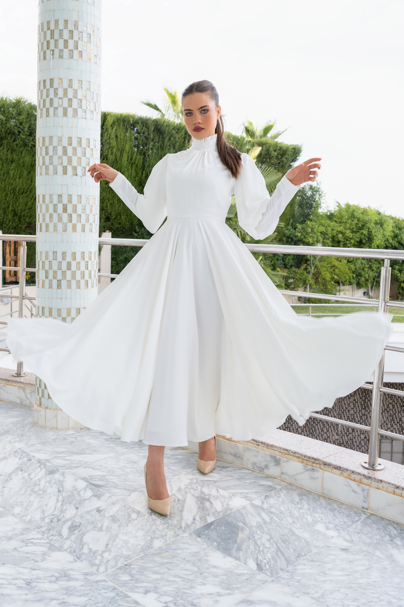 Unique White Voluminous Tea Lenght Dress