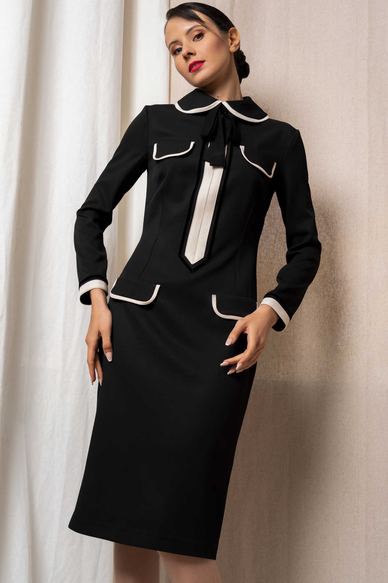 Bow Neck Piped Dress In Black