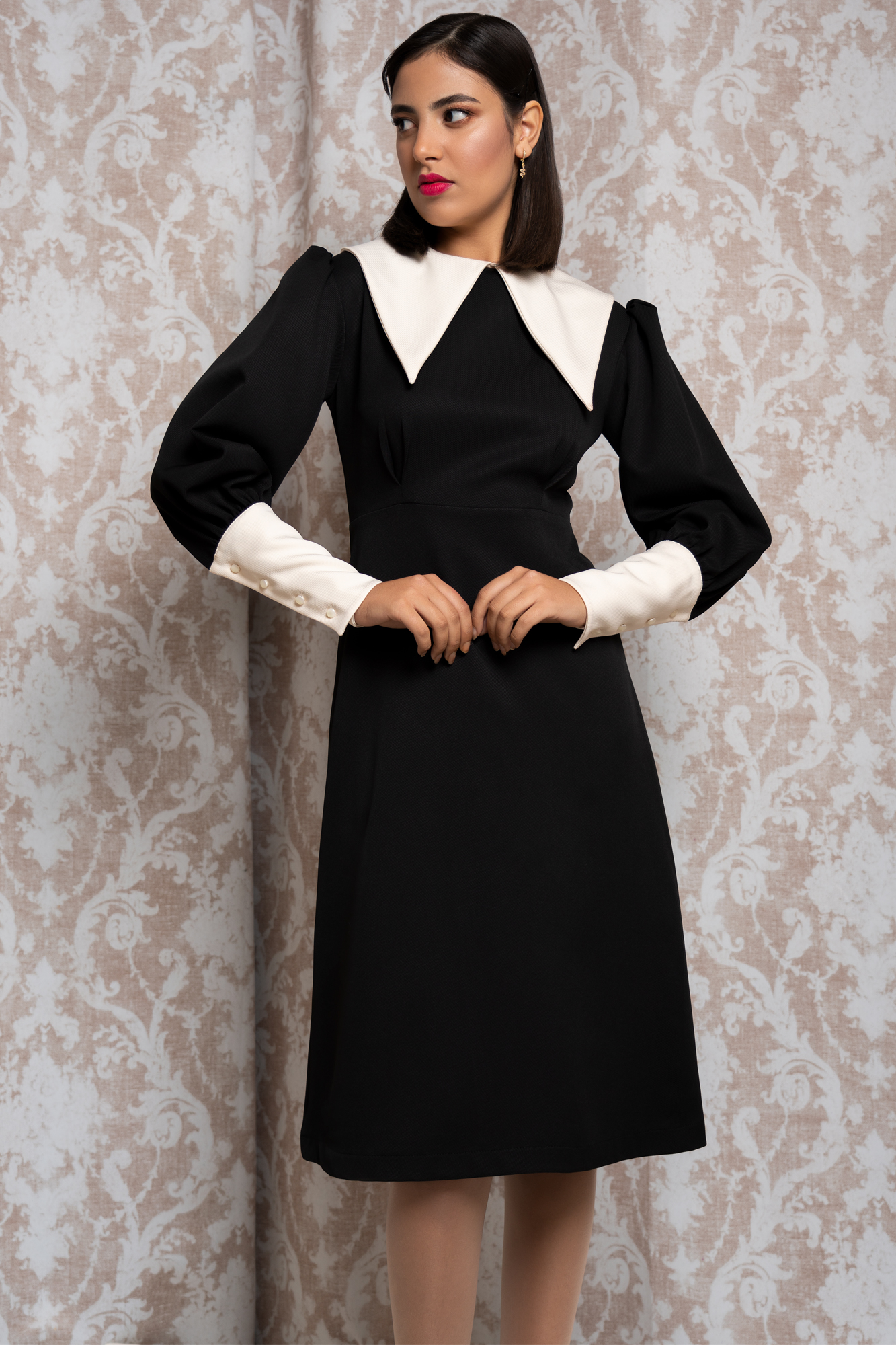 Contrast Collar Black Dress With Faux Pearl Buttons